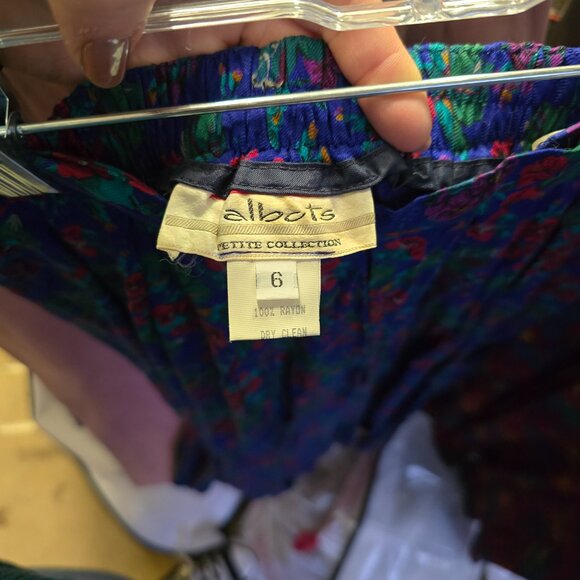 Vintage Talbots Petite Floral Pleated Midi Skirt - Size 6 - Picture 2 of 2